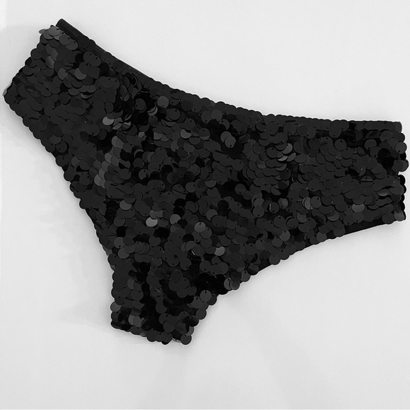 NWT Black Metallic All-over Sequin Booty Shorts - Picture 4 of 8